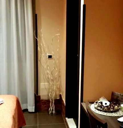 Jadore Monic Konukevi Roma
