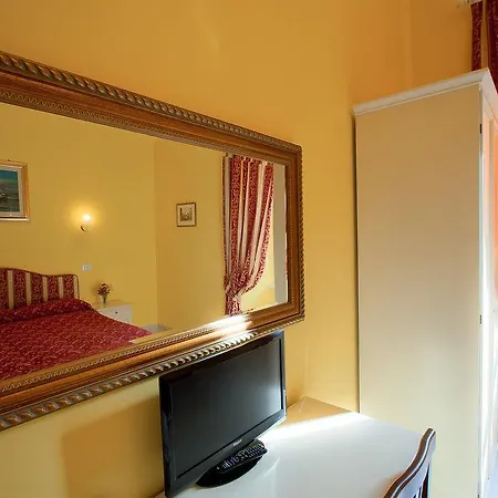 Imperial Deluxe Bed & Breakfast Rome