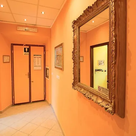 Imperial Deluxe Bed & Breakfast 3*