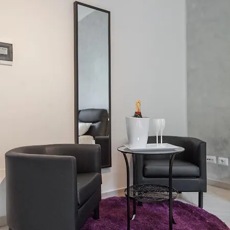 Df Royal Hotel