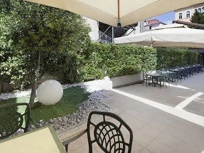 Nh Leonardo Da Vinci 4*