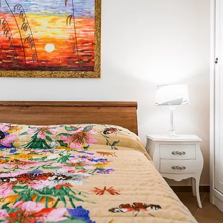 Apartment Maison Velia San Giovanni Rome