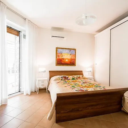 Apartment Maison Velia San Giovanni