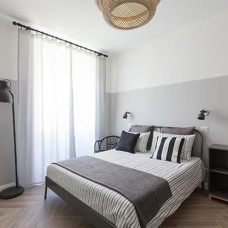 Pannonia Smart House * Rome