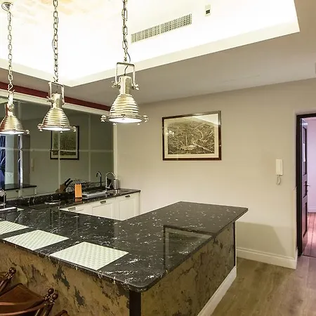 Rental In Rome Pinciana Deluxe Apartment *