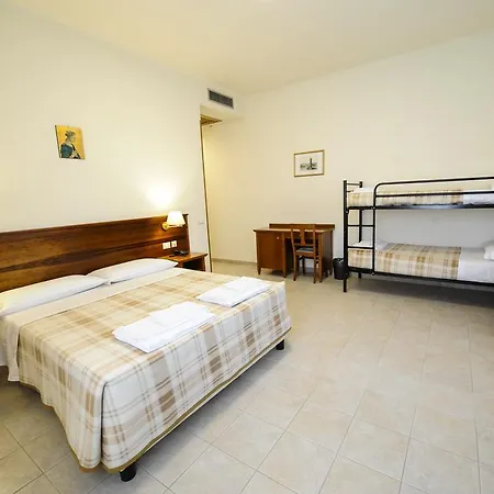 Hotel Casa Caburlotto Roma