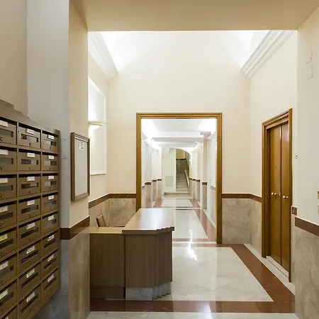 Maison Boncompagni * Roma
