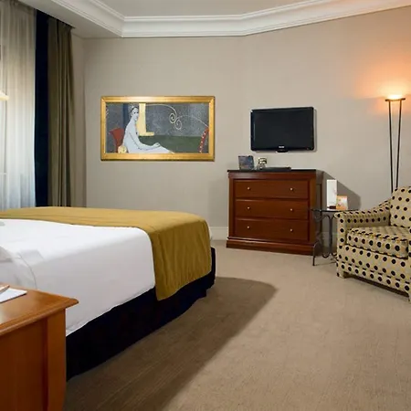 Dei Mellini Hotel 4*