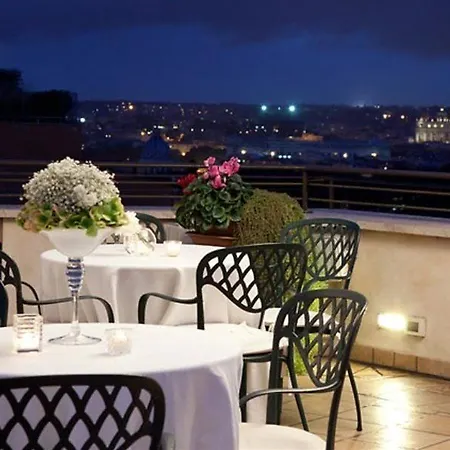 Marriott Grand Flora מלון רומא