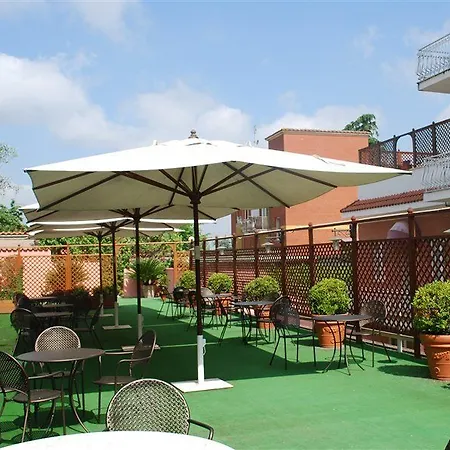 Marini Park Otel Castel di Leva