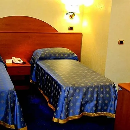 Baltik Hotel 2*