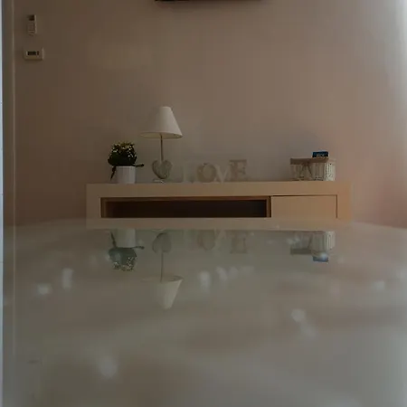 Crystal House Apartment