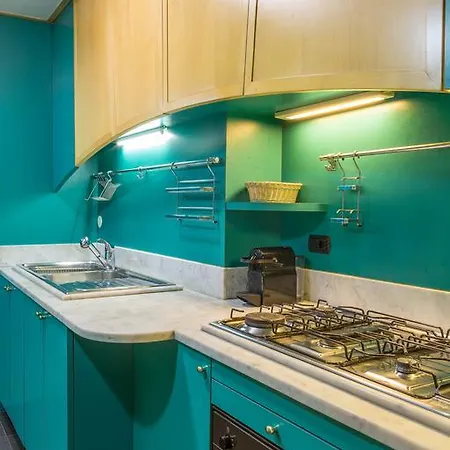 Friendly Domus Al Colosseo Apartment *
