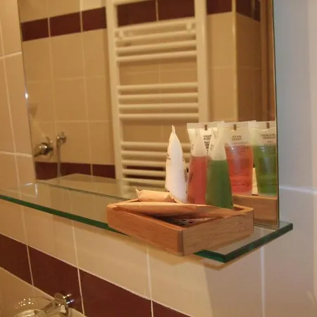 Bed and breakfast Terme Di Traiano 3*
