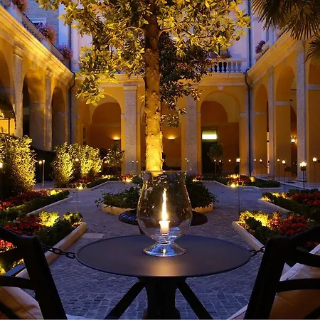 Palazzo Cardinal Cesi Hotel