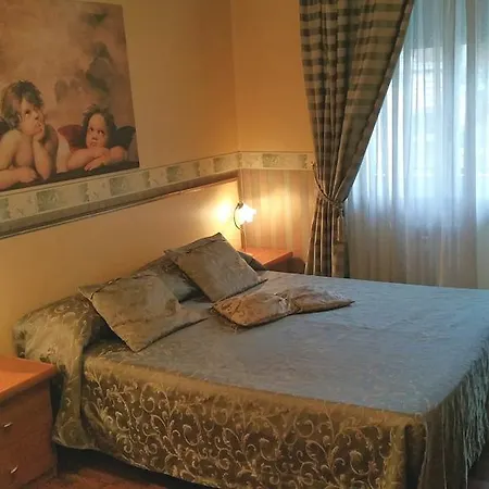 Petite Maison 3* Roma
