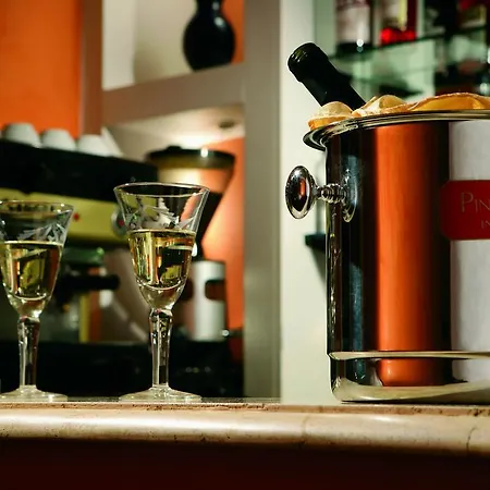 肯尼迪酒店 酒店 3*