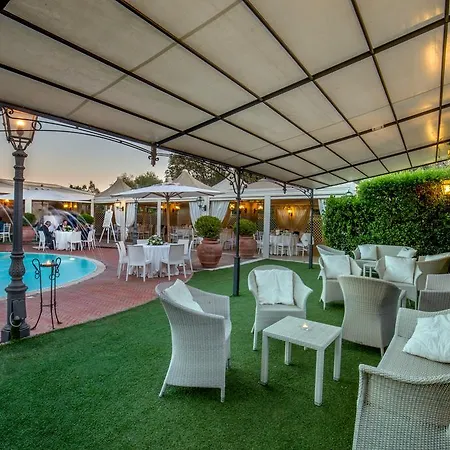 Piccolo Borgo 3* Rome