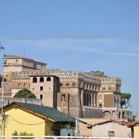 Le Di Via Ottaviano - In Bed & Breakfast 2*