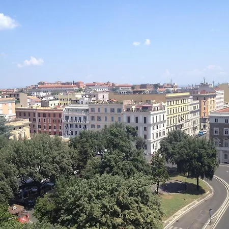 Hotel Moderno 4*