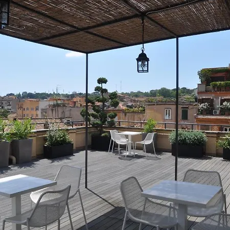 Finestra Su Trastevere - Roma