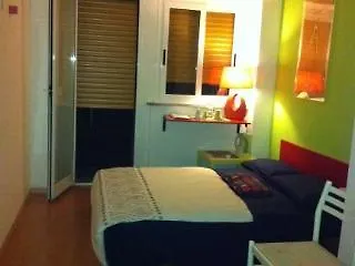 Bed & Breakfast At 2*