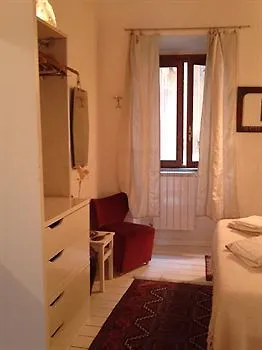Portico D'ottavia Luxury & Philosophy Rome
