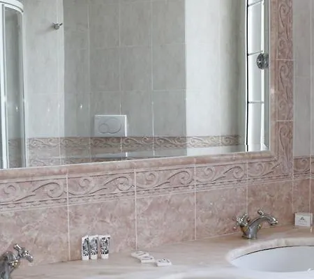 Hotel Lh Grand Hermitage 4*
