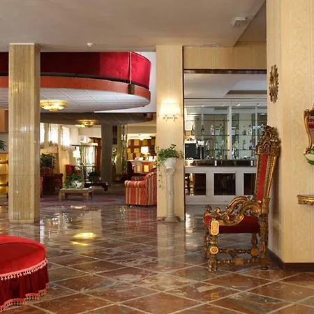 מלון Lh Grand Hermitage 4*