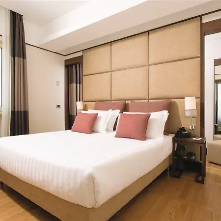 Hotel The Independent 4*