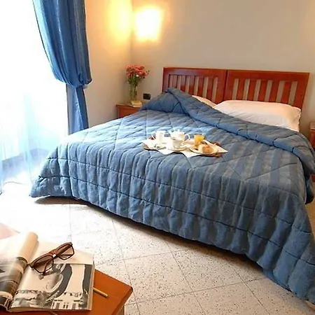 Hotel Ercoli House
