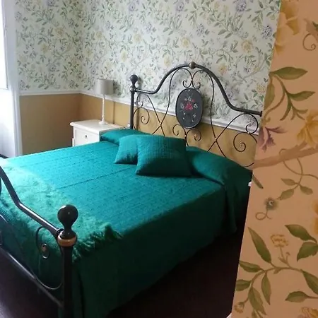 Oda ve Kahvaltı Federico Roma