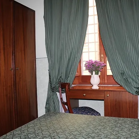 Bed & Breakfast Anne & Mary 3*