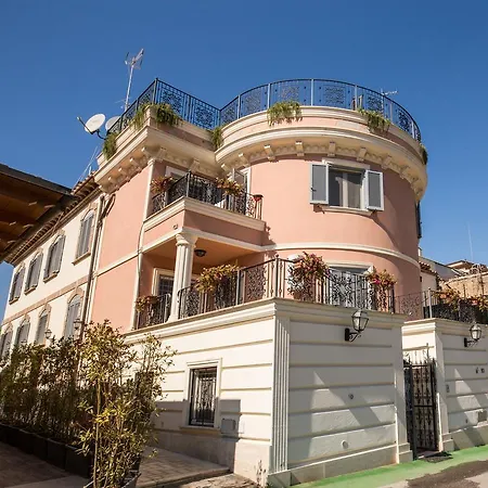 The Bricks Guest house 3*