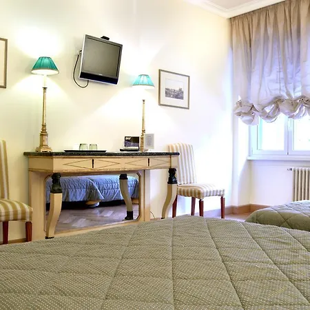 Domus Cavour Bed and breakfast 3*