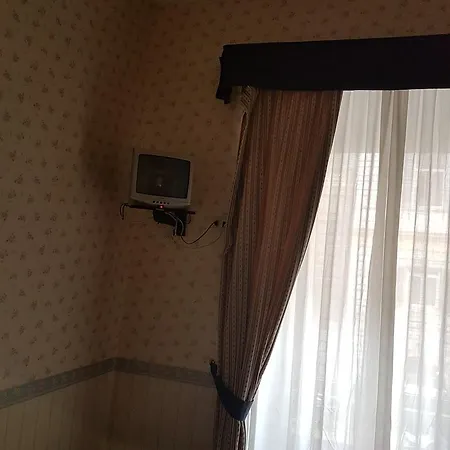 Orbis Otel 2*