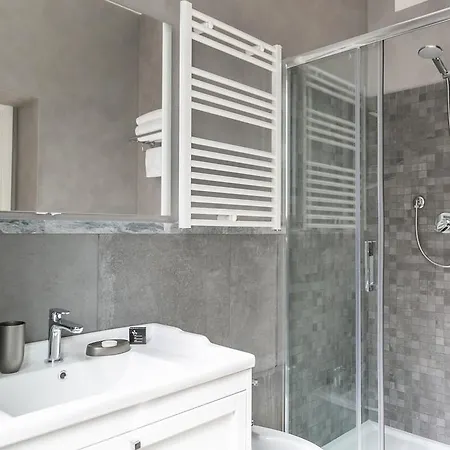 Residenza Augustea Guest house 2*