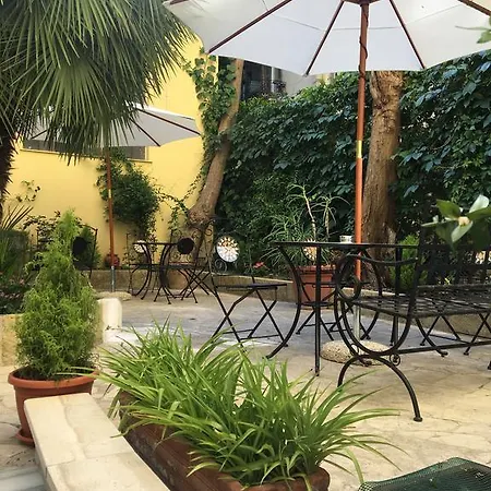 Hotel Domus Terenzio 3*