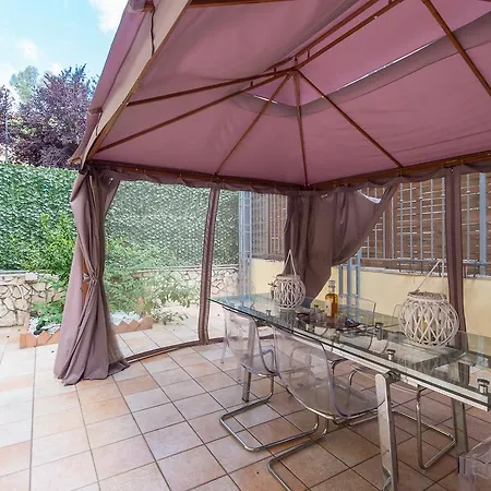 Apartment St. Thomas Rome