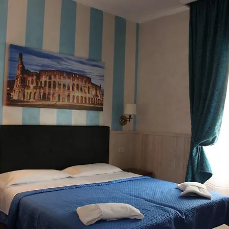 Pyramid Hotel 3*