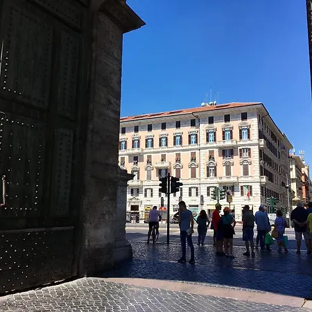 900 Piazza Del Popolo