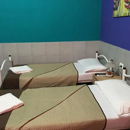 Volturno House Hostel *