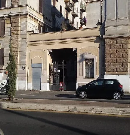 Termini Station Ai Due Cortili Presso Le Mura Aureliane Apartament Rzym
