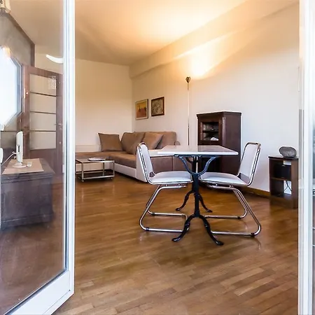Porta Portese Apartment *