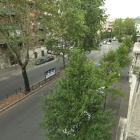 Affittacamere Domus Amica Roma