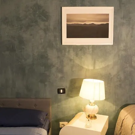 Trastevere Corner Eight Rome
