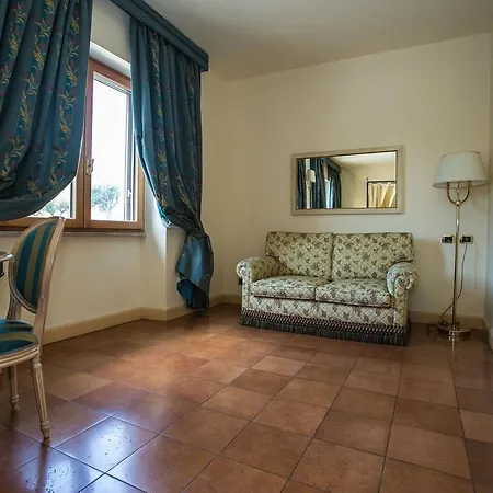 Hotel Quadrifoglio Eur 3*