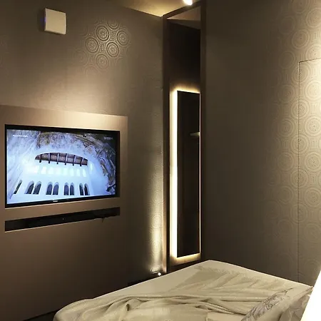 Private Luxury 2*