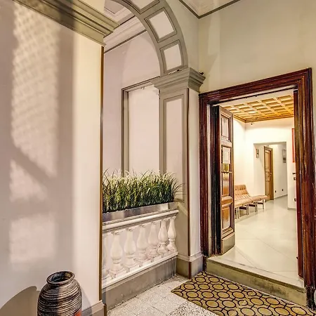 Guest house Persepolis