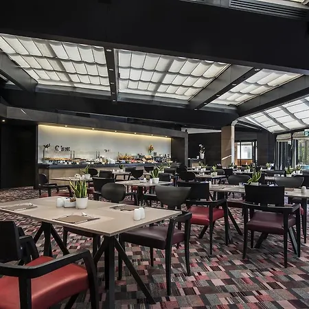 Ergife Palace Hotel 4*